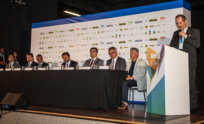 #Lançamento da Exposição: Brasil um país, um mundo. O evento contou com a participação de outros ex-integrantes da seleção brasileira como Clodoaldo e Pelé (que chegou atrasado). Brasília-DF - 17.12.2013