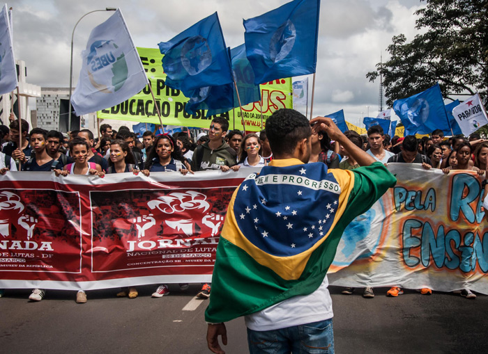 #Manifestação estudantil pelos 10 por cento do PIB para Educação - Brasília/DF - 26.03.2014