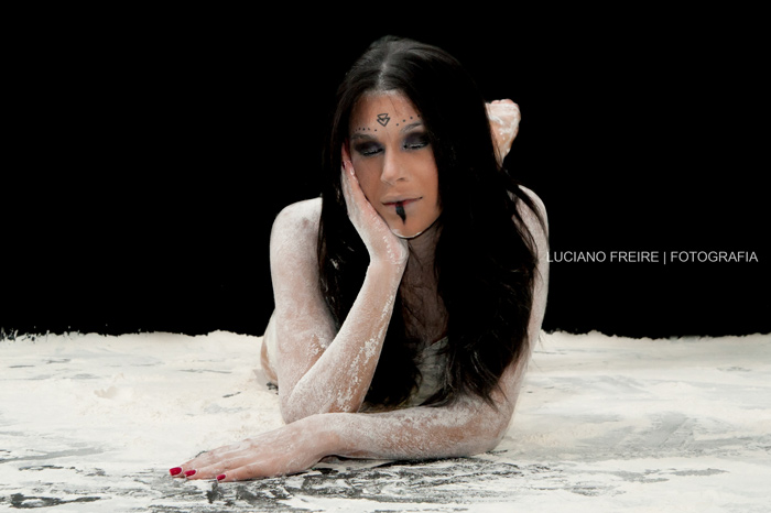 #Pó de Estrelas - Modelo: Bianca Falcão - Make: Jéssica Boás - Produção: Estudio Sensualidad - Fotos: Luciano Freire