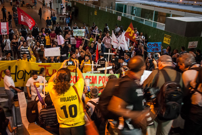 #Protesto contra a Copa 2014 - Brasília/DF - 15.05.2014
