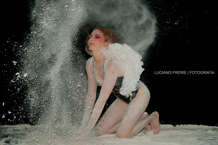 #Pó de Estrelas - Modelo: Layne Barros - Make: Jéssica Boás - Produção: Estudio Sensualidad - Fotos: Luciano Freire