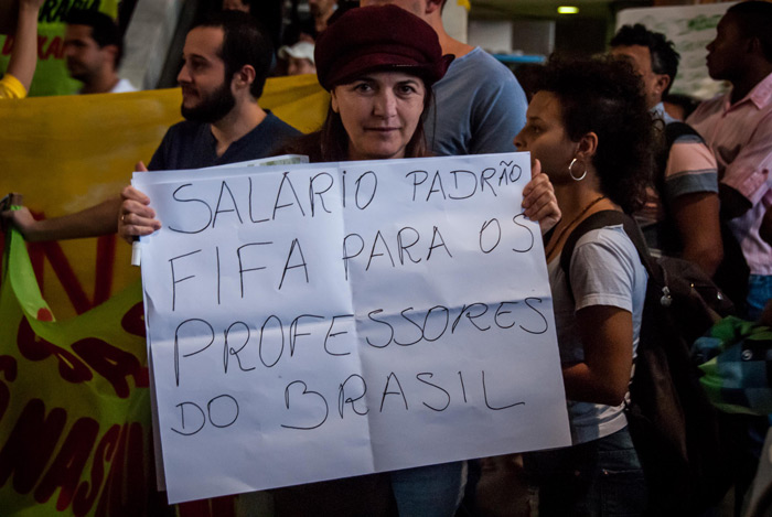 #Protesto contra a Copa 2014 - Brasília/DF - 15.05.2014